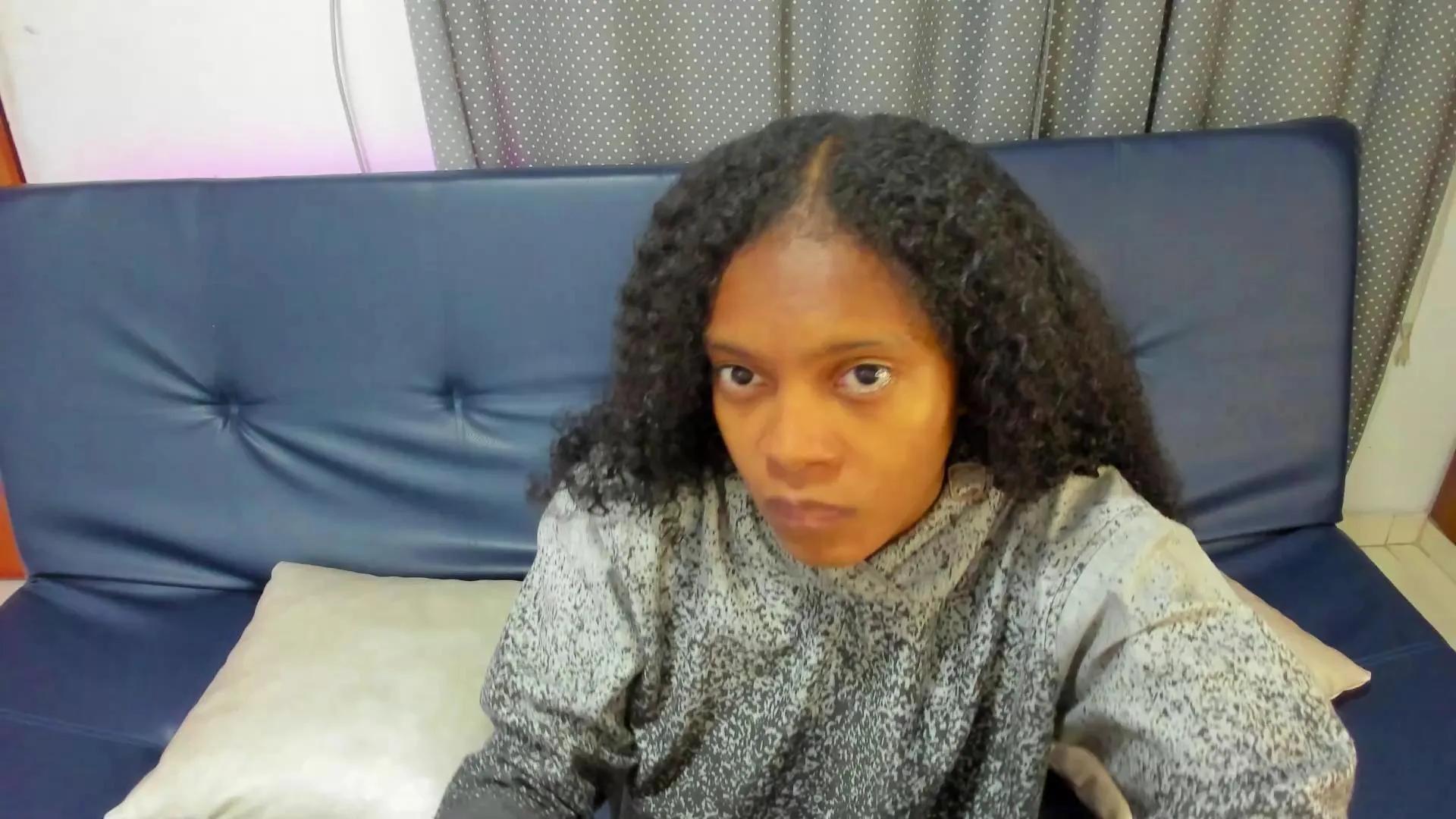Anamyle from Cam4