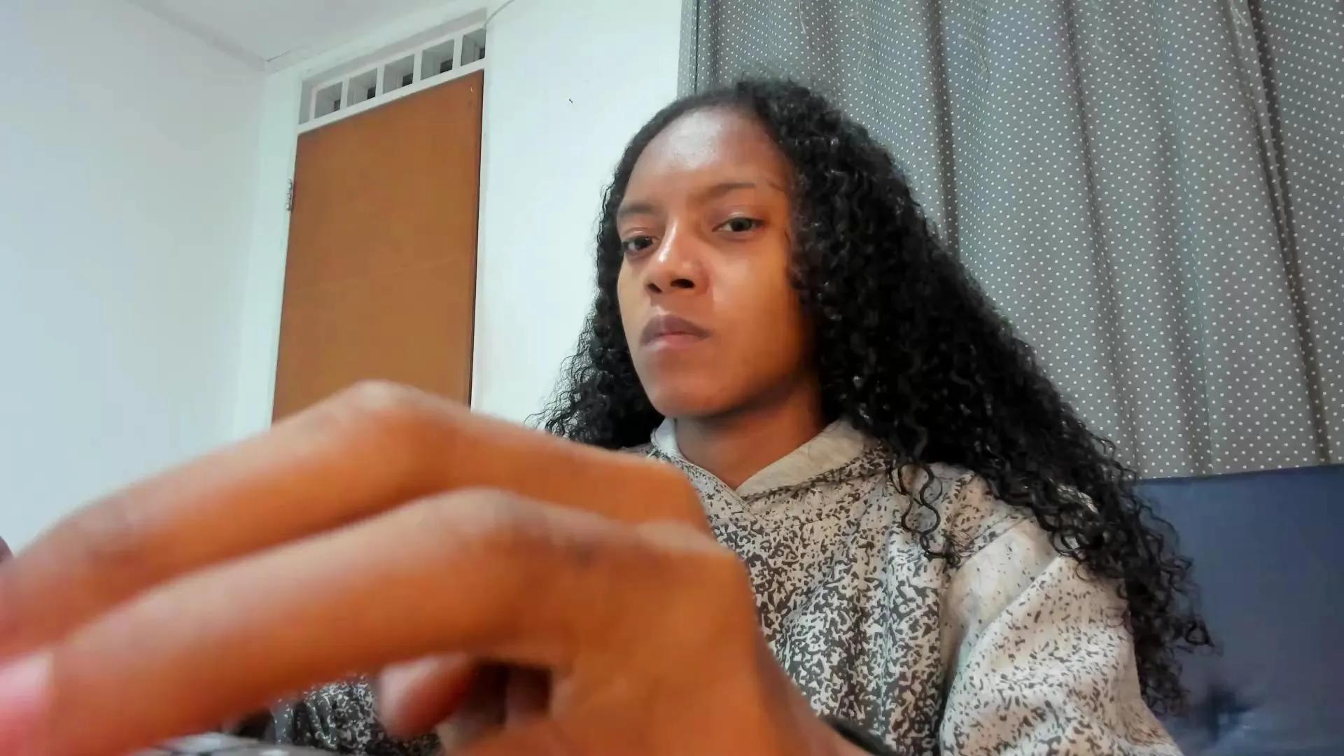 Anamyle from Cam4