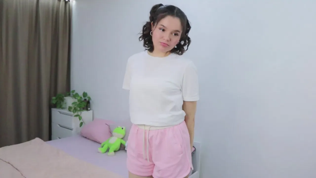 CallMeLaura from Cam4