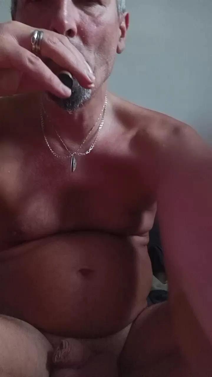 Daddy0076 from Cam4