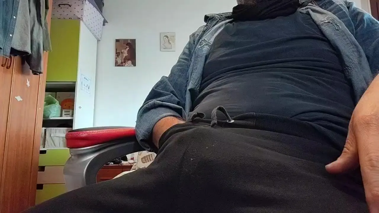 DaddyCam18cm from Cam4