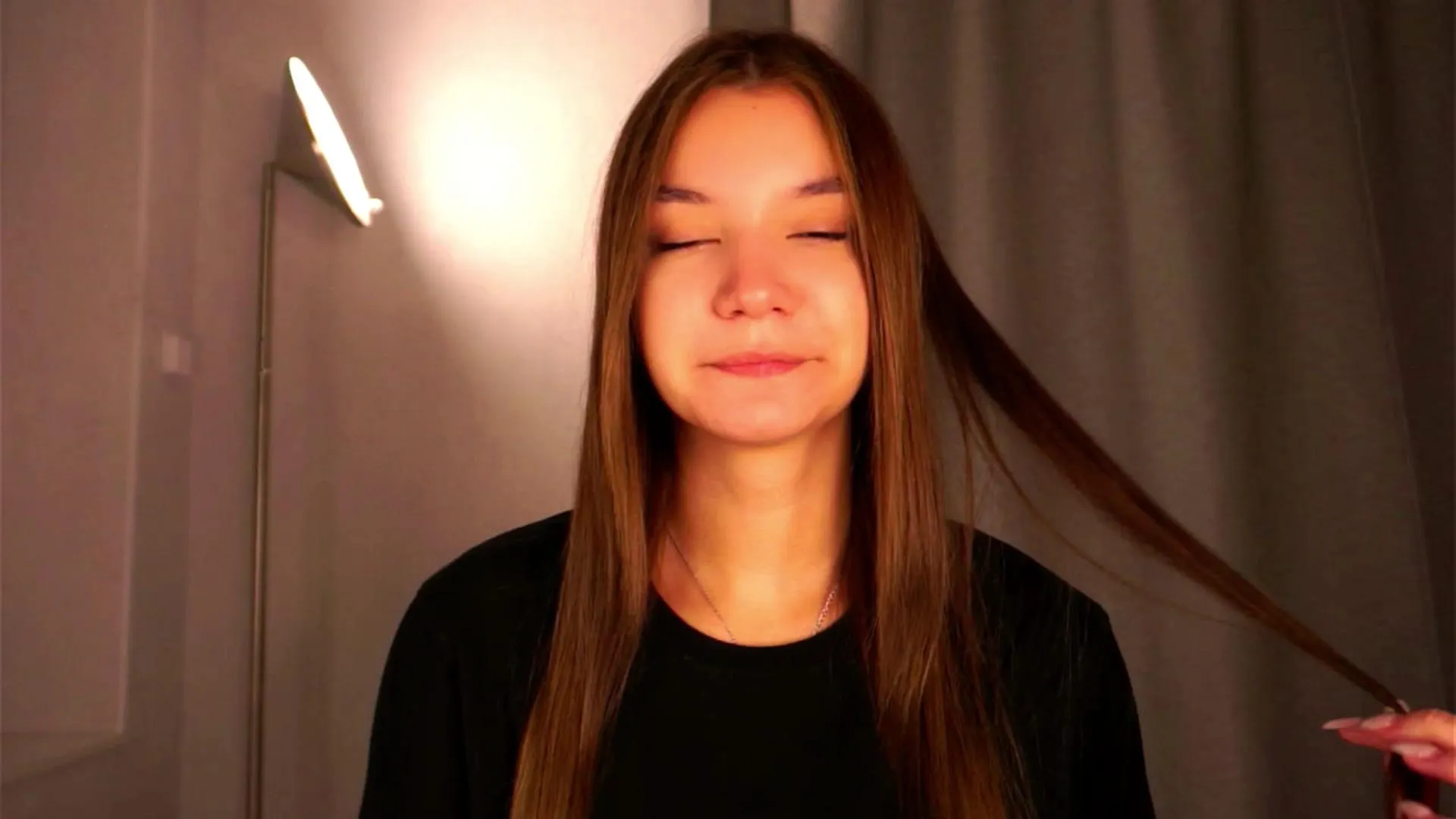 DaraKellon from Cam4