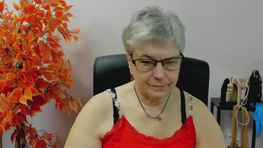 FemmeIRIS from Cam4