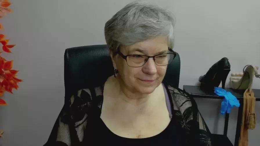 FemmeIRIS from Cam4