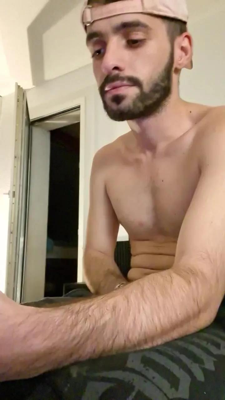 Filipe_24 from Cam4