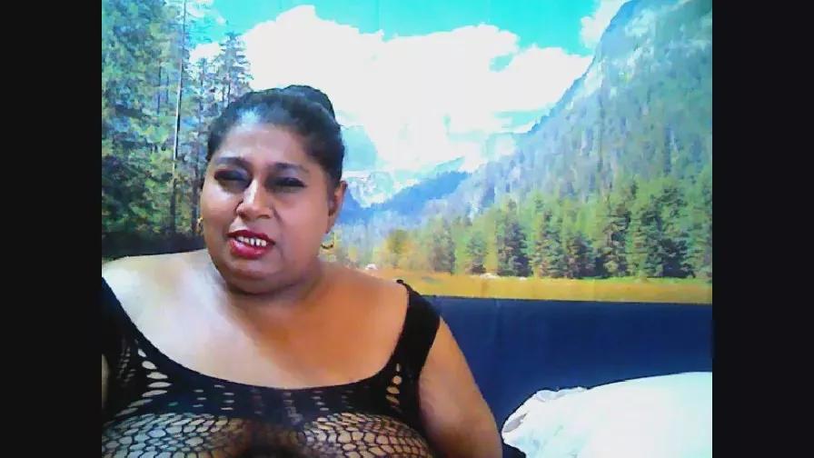 Indianhon3y from Cam4