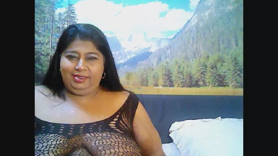 Indianhon3y from Cam4
