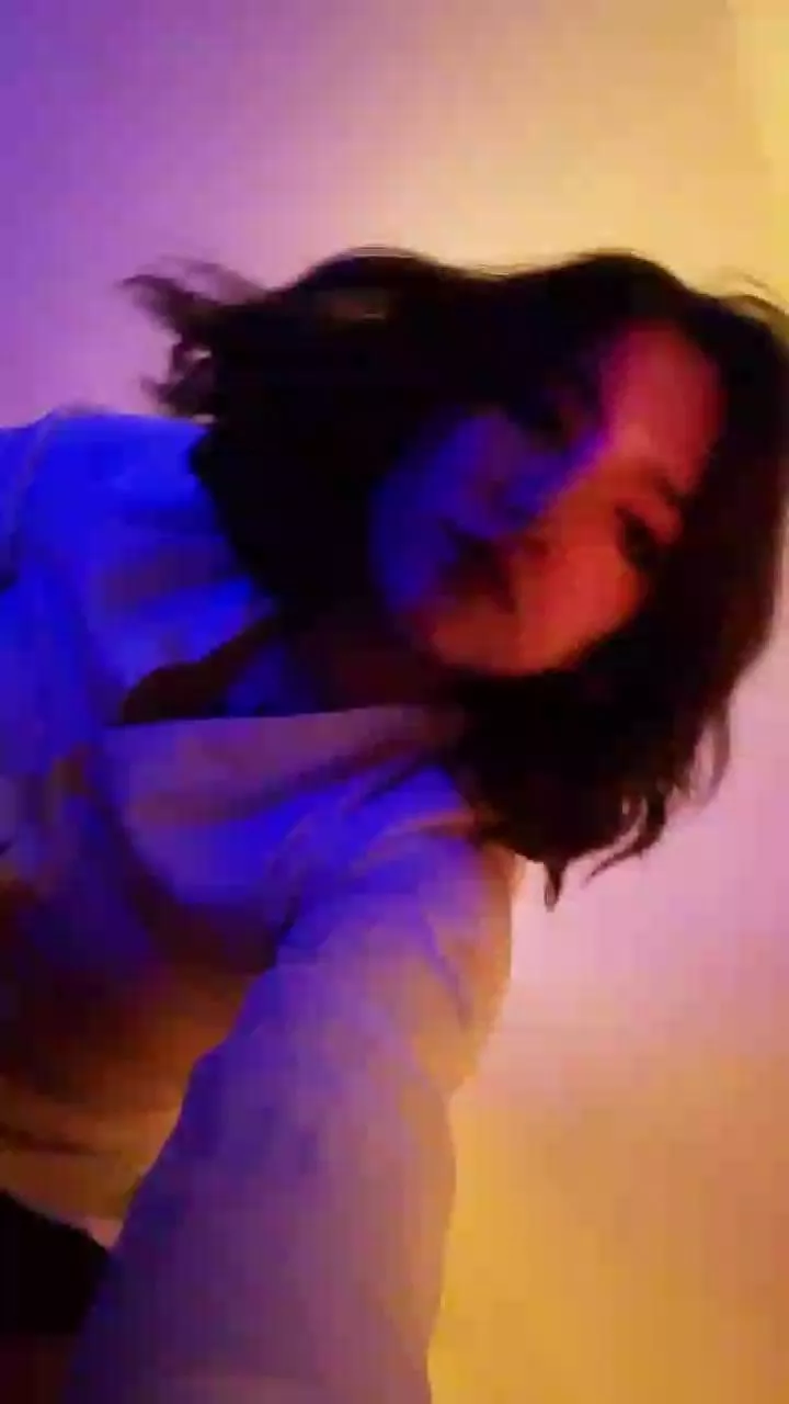 KreepyH0e_ from Cam4