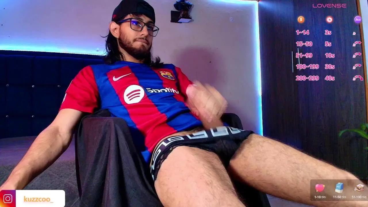 Kuzzco from Cam4