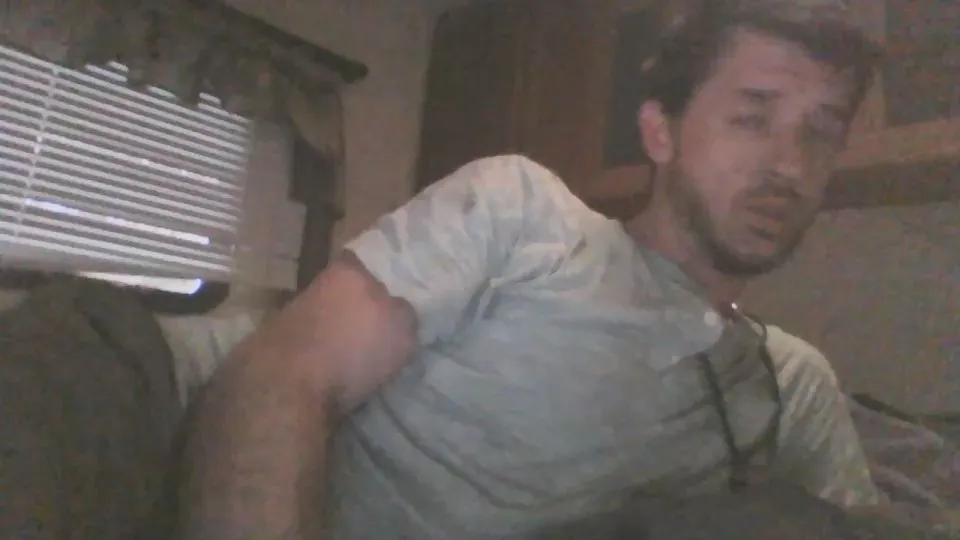 Littleguy25 from Cam4