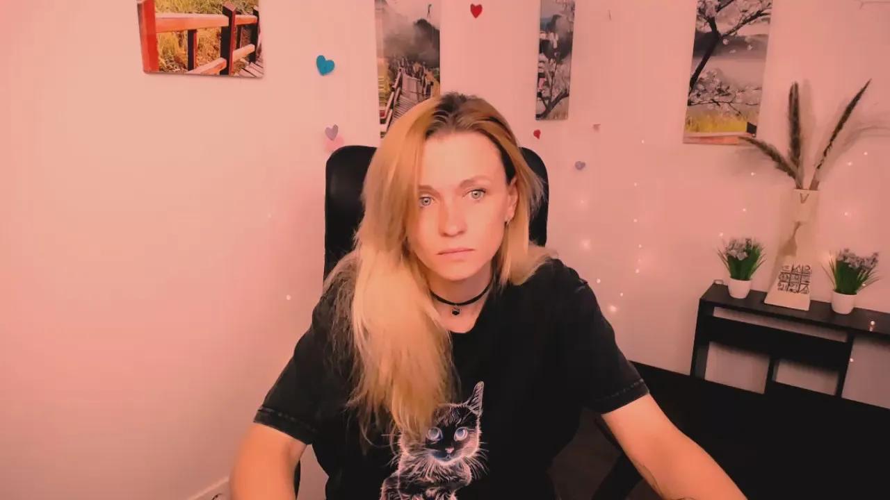 PeppyMia from Cam4