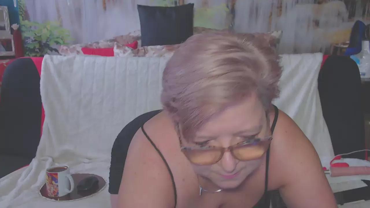 QueenPammy from Cam4
