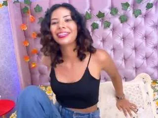 Akane-uwu from CamSoda