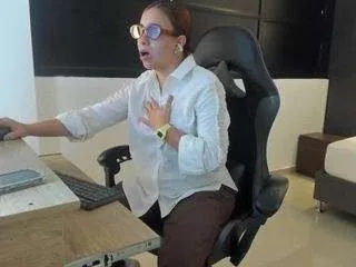 Alma-fenix from CamSoda