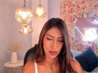 Arianadumont from CamSoda