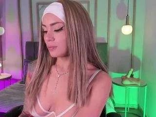 Bombshellll from CamSoda