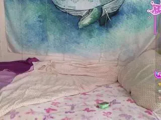 Bunnycheekz from CamSoda