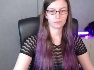 Emmatease94 from CamSoda