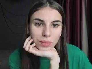 Emmigreen from CamSoda