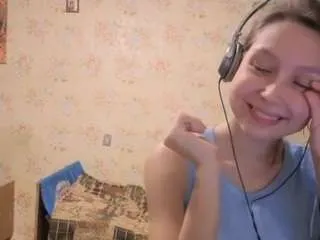 Evelineemard from CamSoda