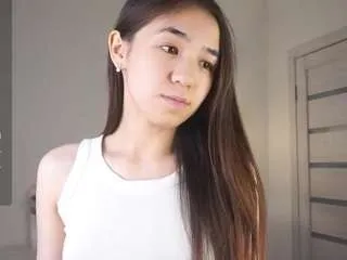 Fannyades from CamSoda