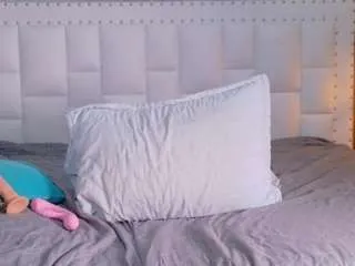 Indiancutiie from CamSoda