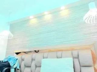 Issa-bonnet from CamSoda