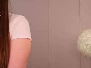 Lilycollins18 from CamSoda