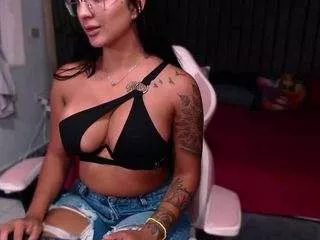 Lizzypink from CamSoda