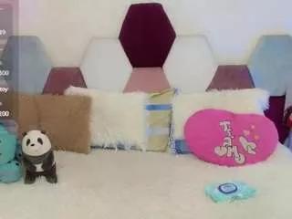 Miss-adriana from CamSoda