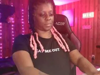 Purplequeen888 from CamSoda