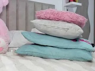 Queen-antonella-oficial from CamSoda