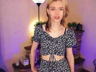 Queenieeveringham from CamSoda