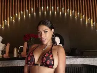 Saamytits from CamSoda