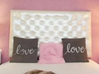 Scaarletfox from CamSoda