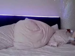 Vixxenn97 from CamSoda