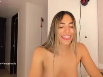 _alliex_ from Chaturbate