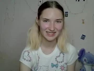 _kikiclark_ from Chaturbate
