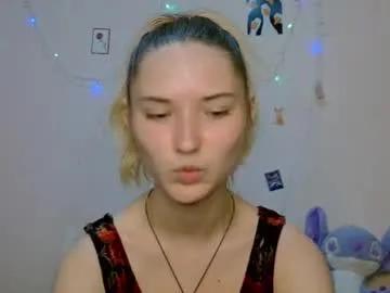 _kikiclark_ from Chaturbate
