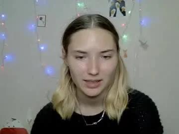 _kikiclark_ from Chaturbate