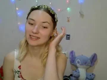 _kikiclark_ from Chaturbate