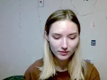 _kikiclark_ from Chaturbate