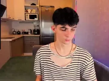 Aaron_bang from Chaturbate