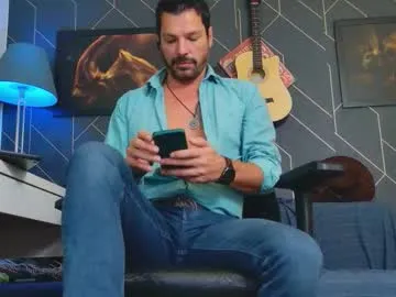 Aaronbomer from Chaturbate