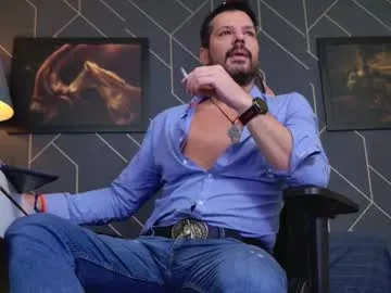 Aaronbomer from Chaturbate