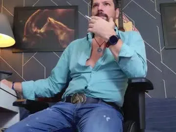 Aaronbomer from Chaturbate