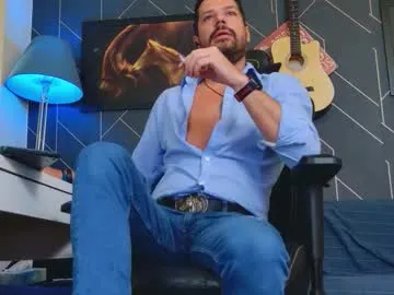 Aaronbomer from Chaturbate