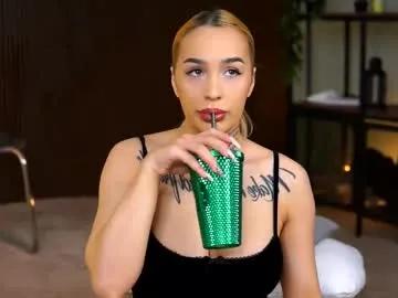 ammylicious_doll from Chaturbate