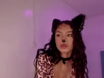 Anniie_evans1 from Chaturbate