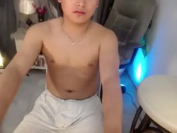 Asian_handsomexx from Chaturbate
